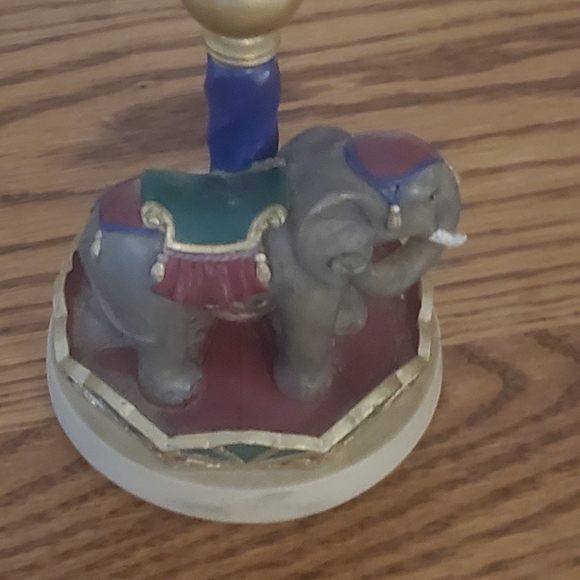 1997 Vintage Cookie Stamp elephant Carousel by Brown Bag - Picture 1 of 3